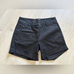 Black cotton Bermuda shorts